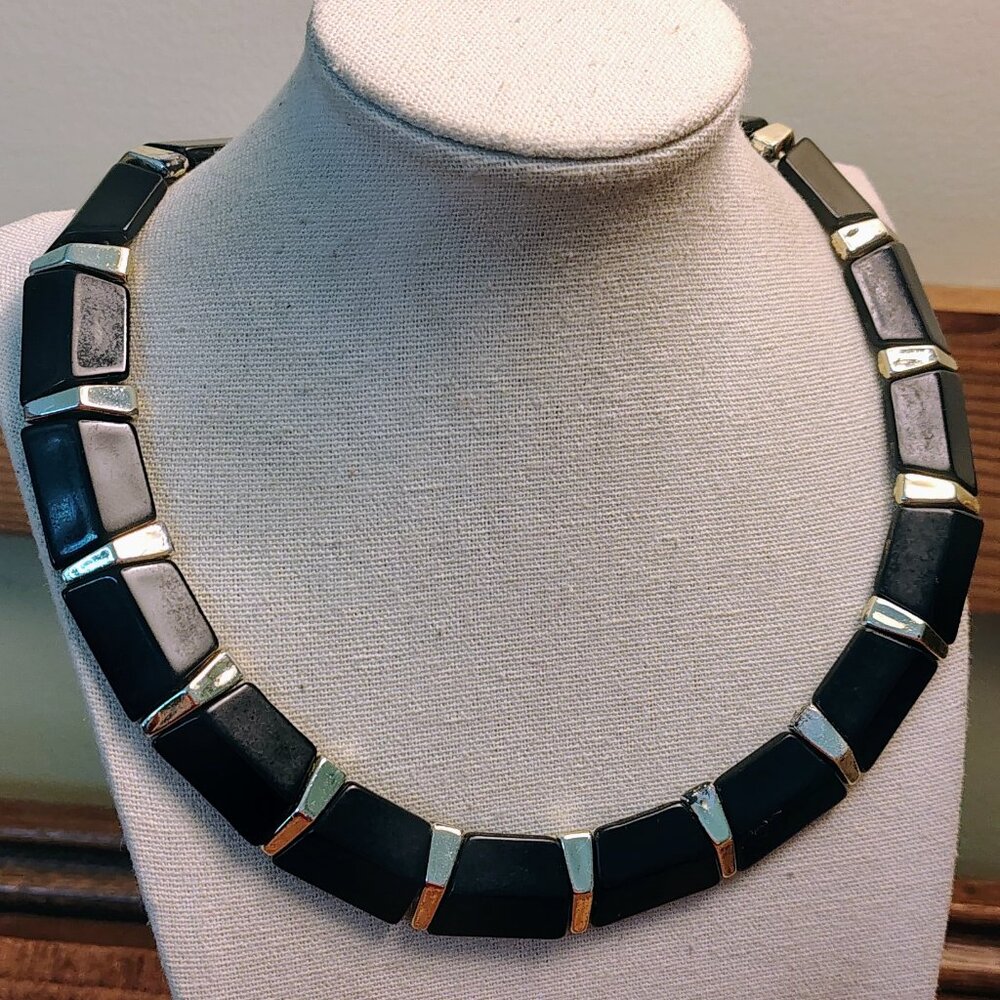 VTG Hong Kong Cleopatra Lucite Choker Collar Necklace Gold & Black
